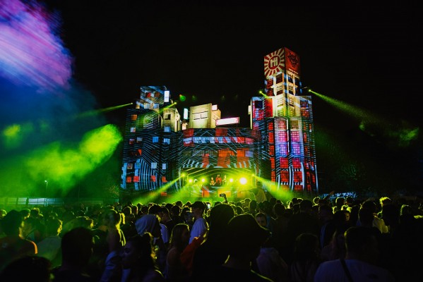 ek23 mutiny stage at tokyo world 2017.jpg