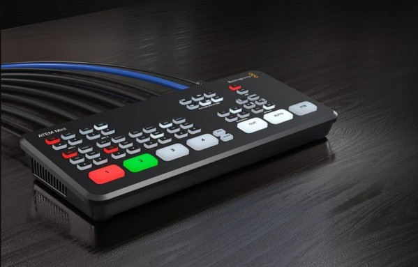 blackmagic-design-ATEM-Mini-console.jpg